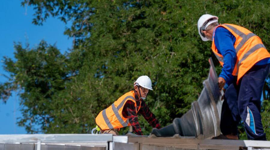 Professional new roof installation services in Streamwood, IL